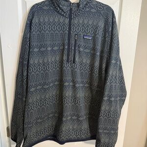 Patagonia Navy Fleece half zip - better sweater